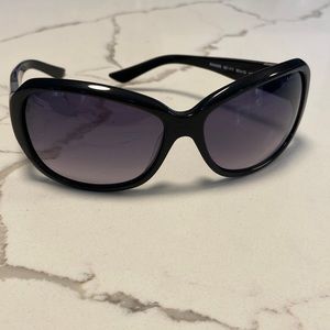 Ralph Lauren women’s sunglasses with case